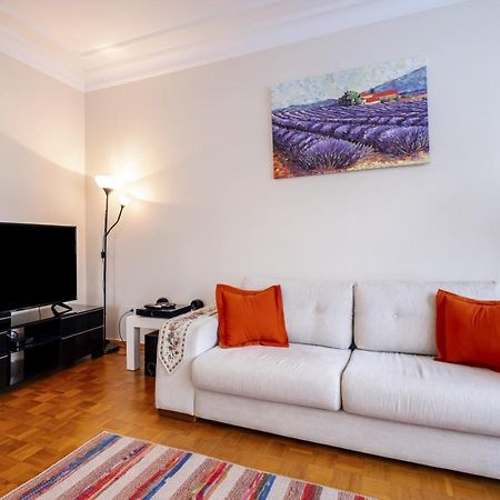 Cozy Flat Near Bagdat Street In Suadiye Istanbul Eksteriør billede