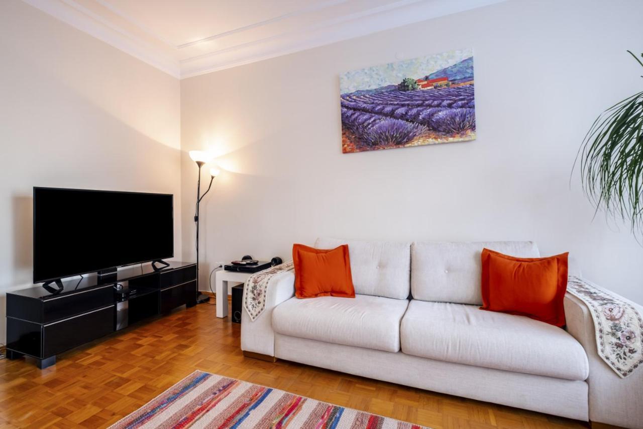 Cozy Flat Near Bagdat Street In Suadiye Istanbul Eksteriør billede