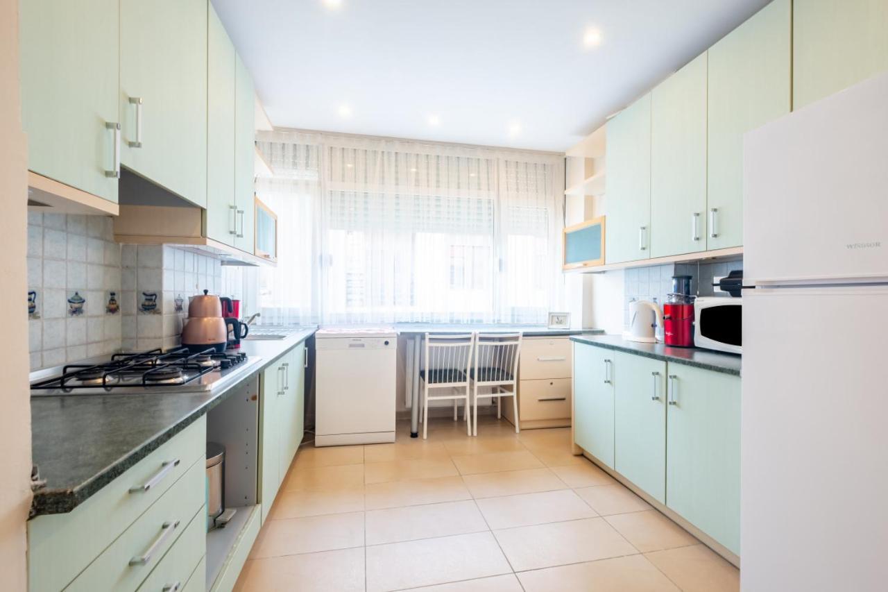 Cozy Flat Near Bagdat Street In Suadiye Istanbul Eksteriør billede