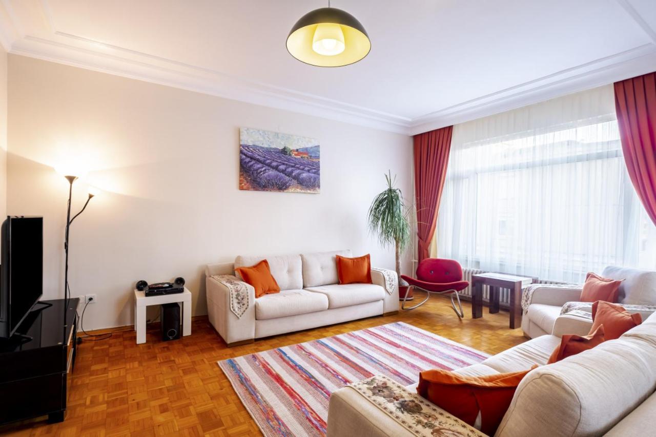 Cozy Flat Near Bagdat Street In Suadiye Istanbul Eksteriør billede