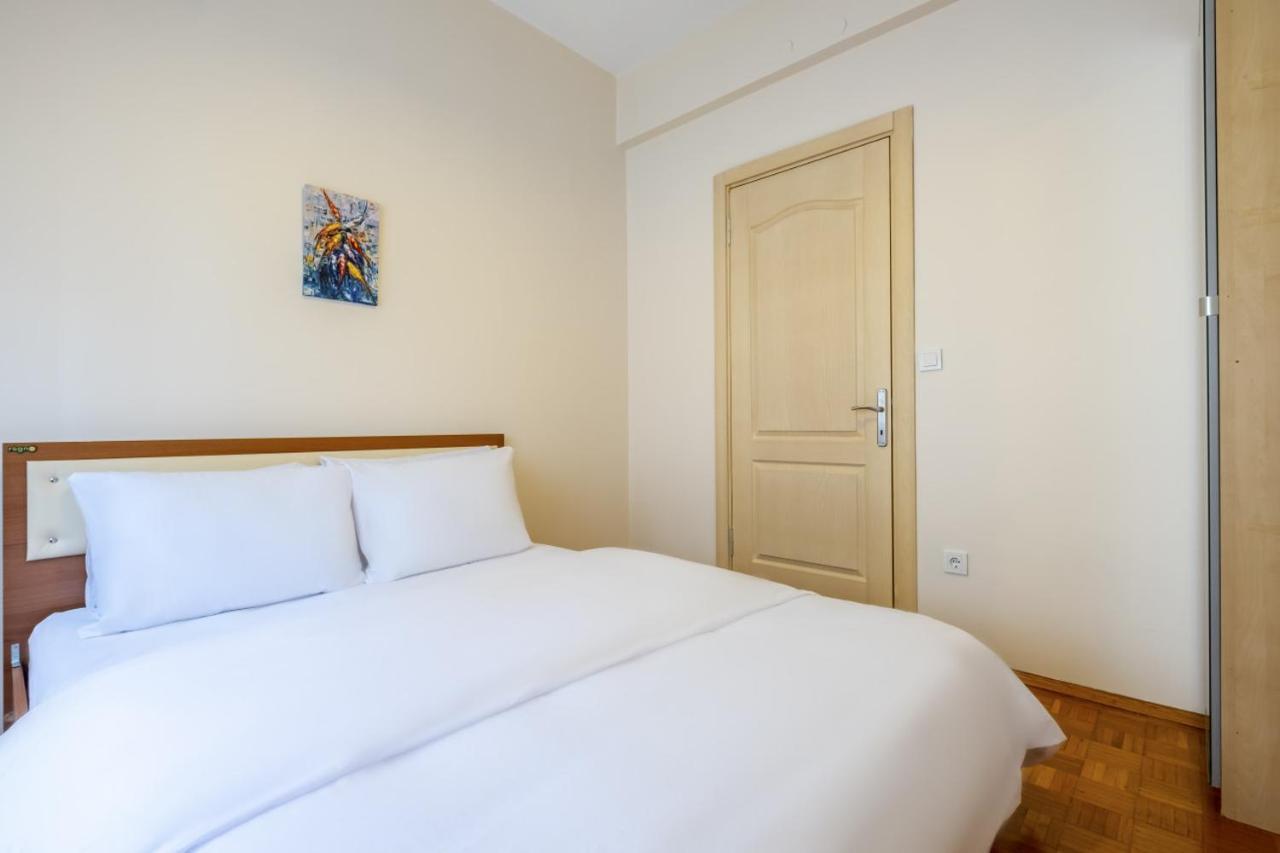 Cozy Flat Near Bagdat Street In Suadiye Istanbul Eksteriør billede